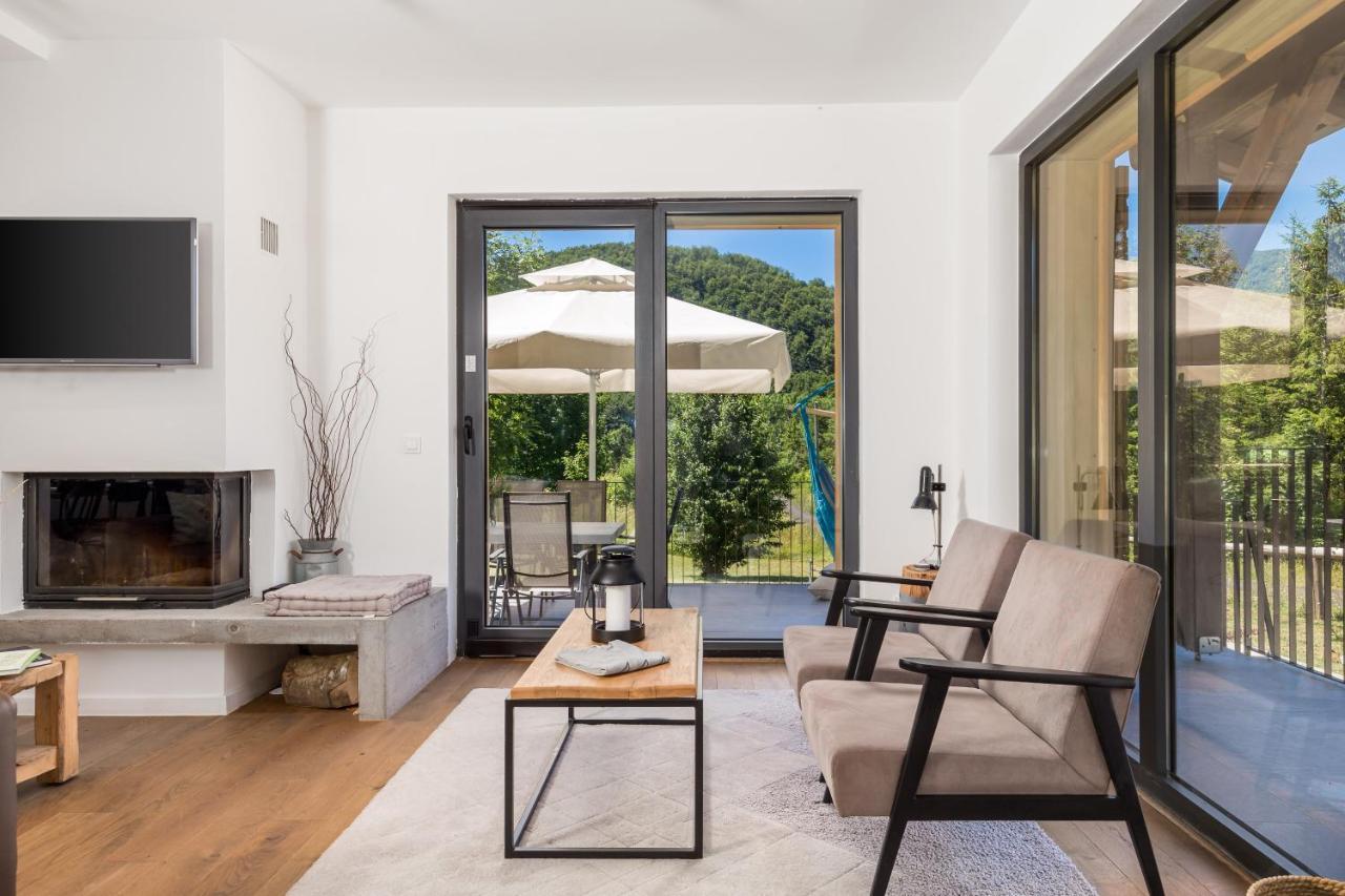 Modern Alpine Monsalbius Chalet Baske Ostarije Bagian luar foto