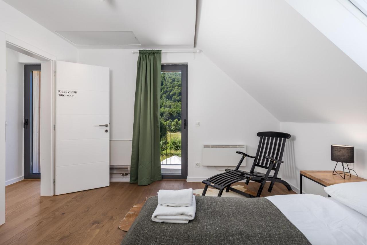 Modern Alpine Monsalbius Chalet Baske Ostarije Bagian luar foto